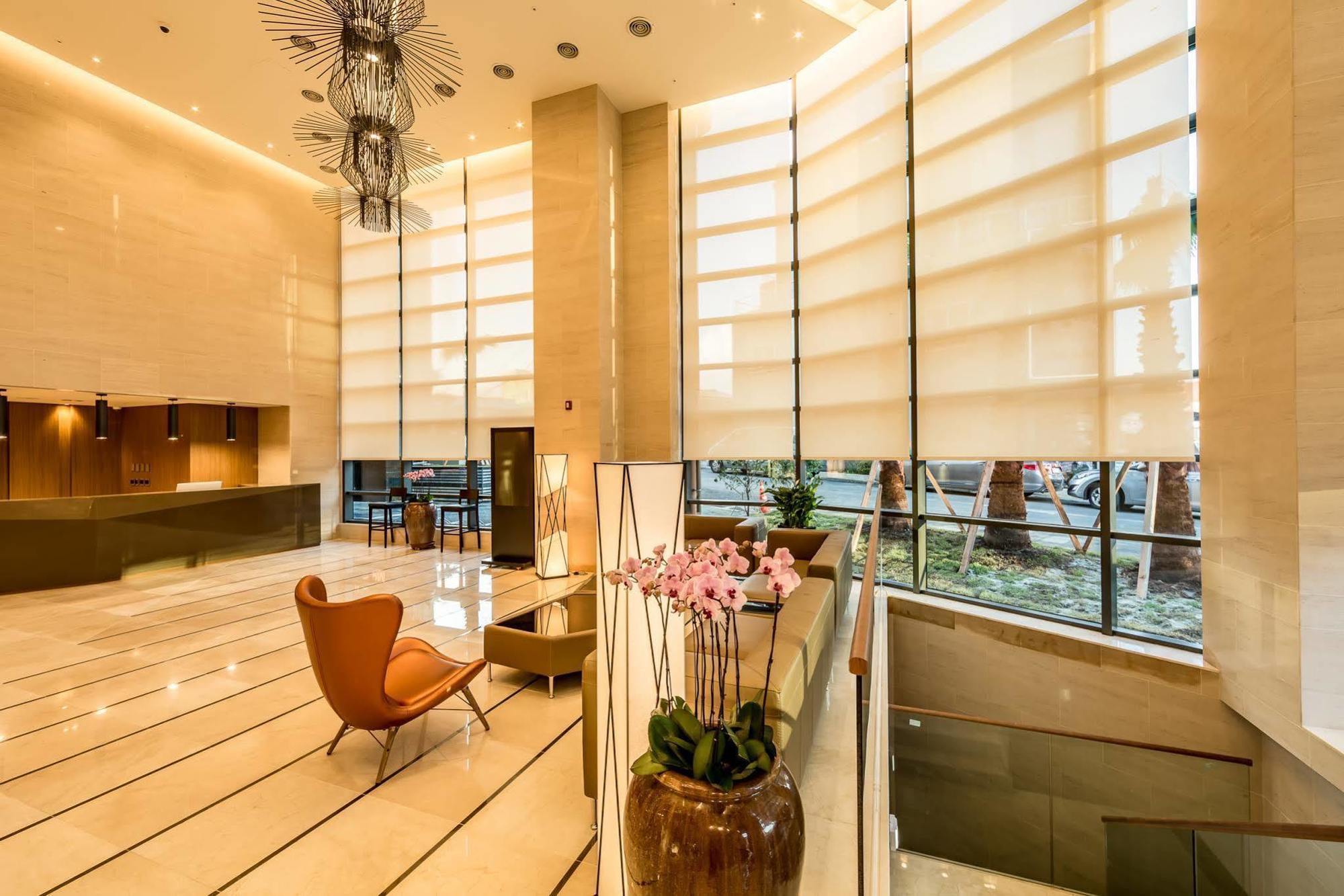 Days Hotel Jeju Seogwipo Ocean Exterior photo