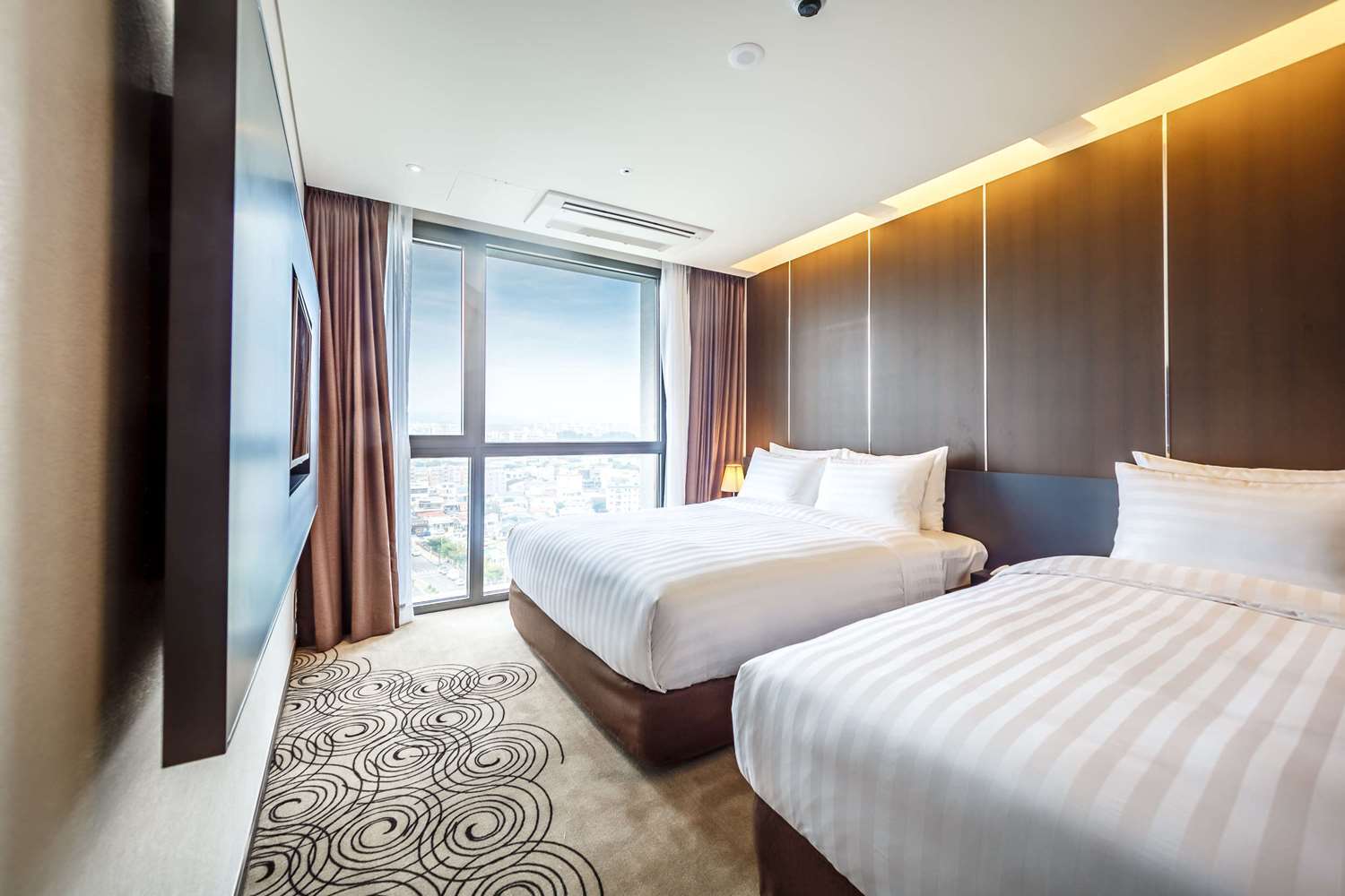 Days Hotel Jeju Seogwipo Ocean Exterior photo